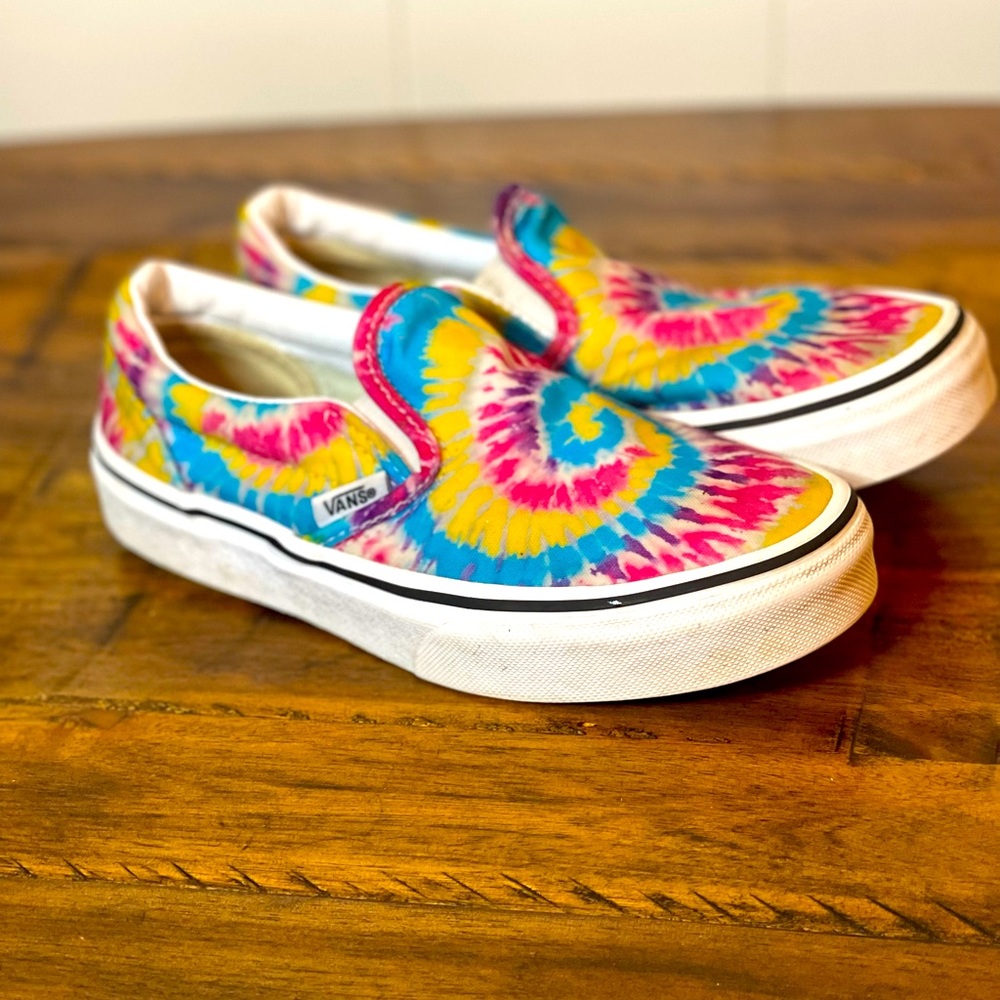 Vans Tie Dye Size 2 (Girls)